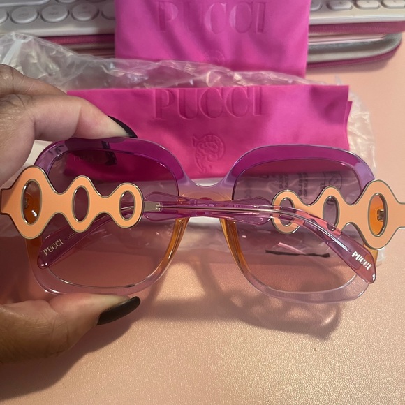 Emilio Pucci Sunglasses - Picture 3 of 4